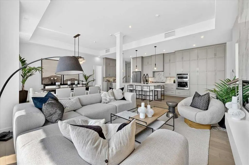 150 Marina Cove SE #102