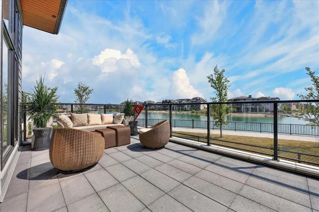 150 Marina Cove SE #101