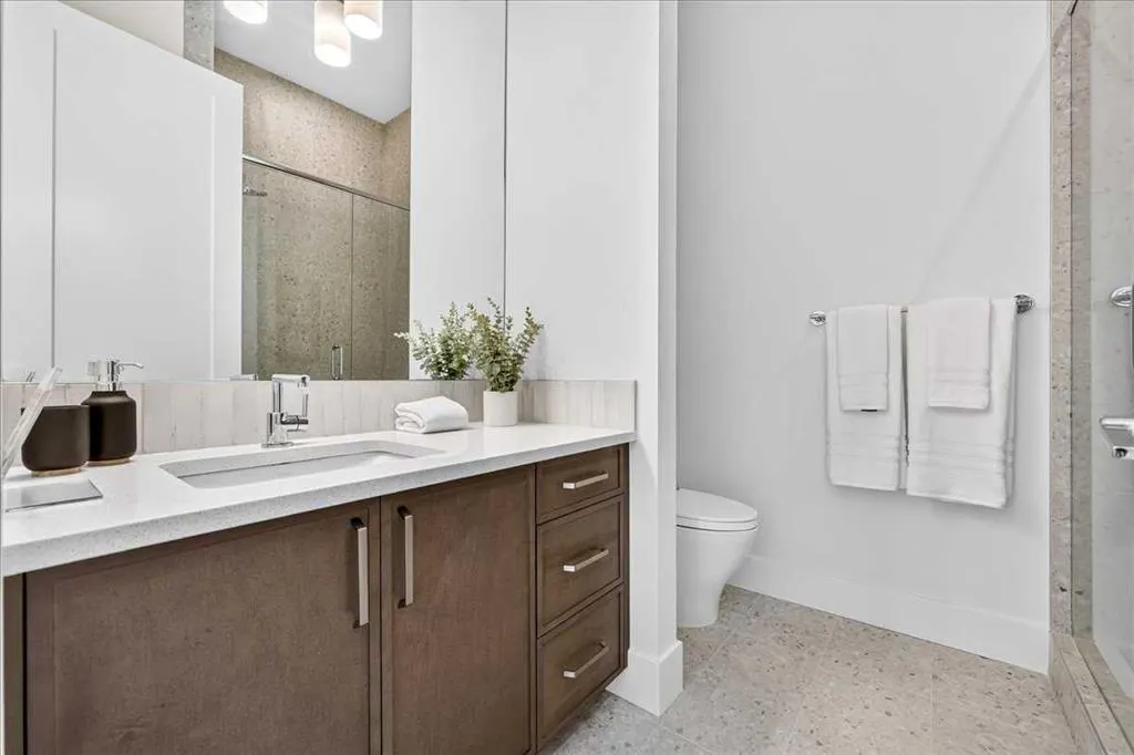150 Marina Cove SE #101