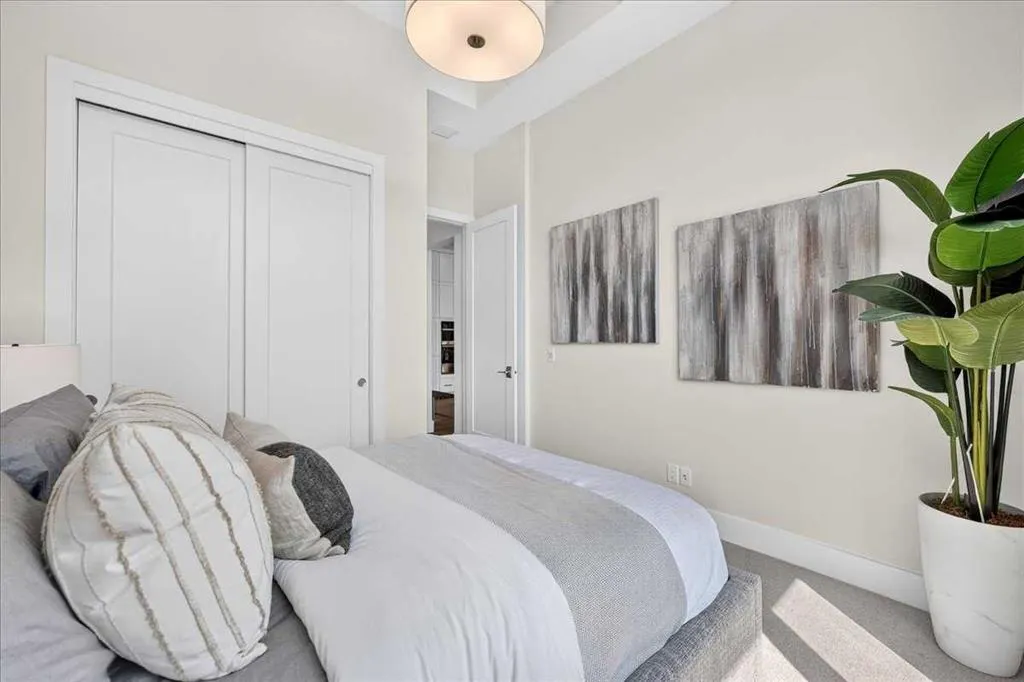 150 Marina Cove SE #101