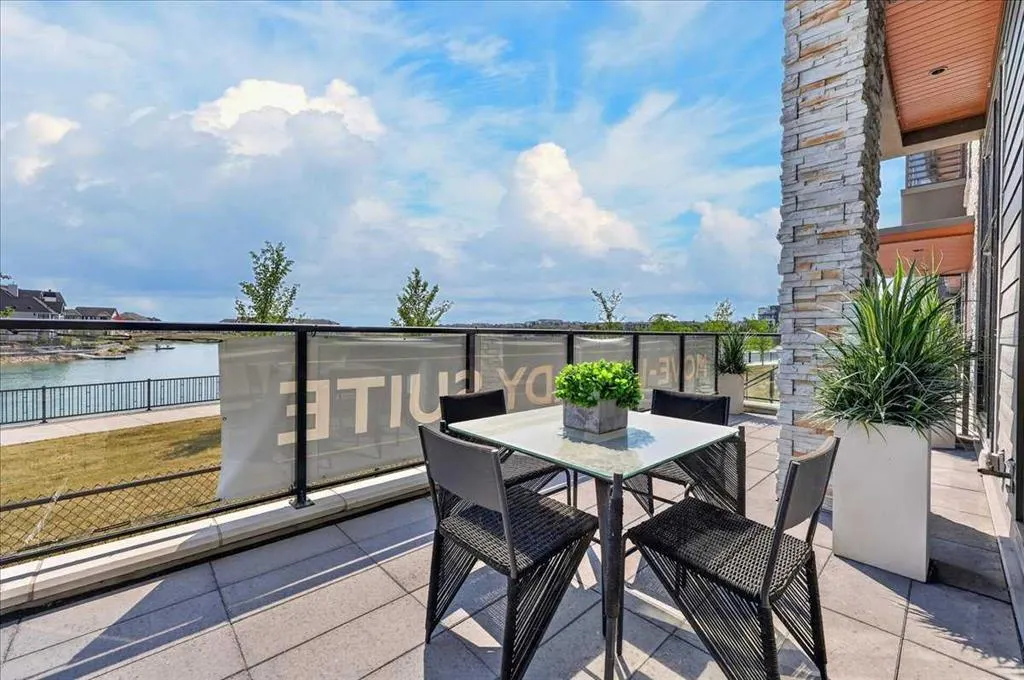 150 Marina Cove SE #101