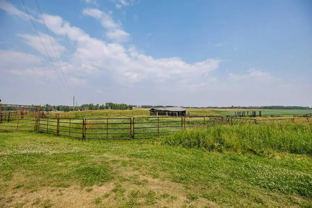 261126 Range Road 33