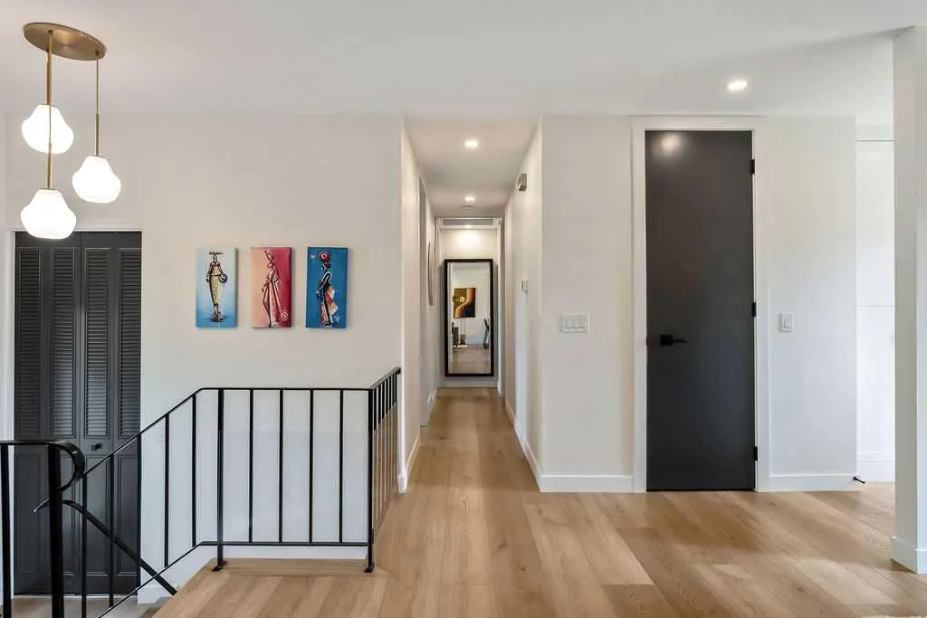 2011 Palliser Drive SW