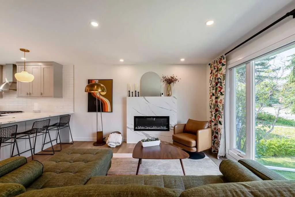 2011 Palliser Drive SW