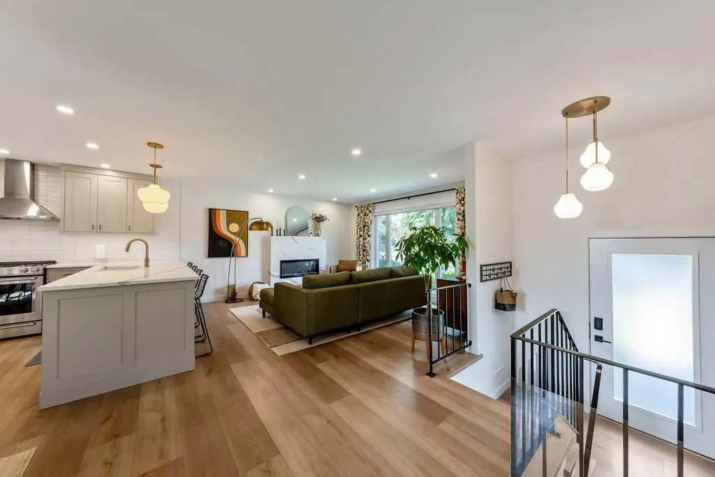 2011 Palliser Drive SW