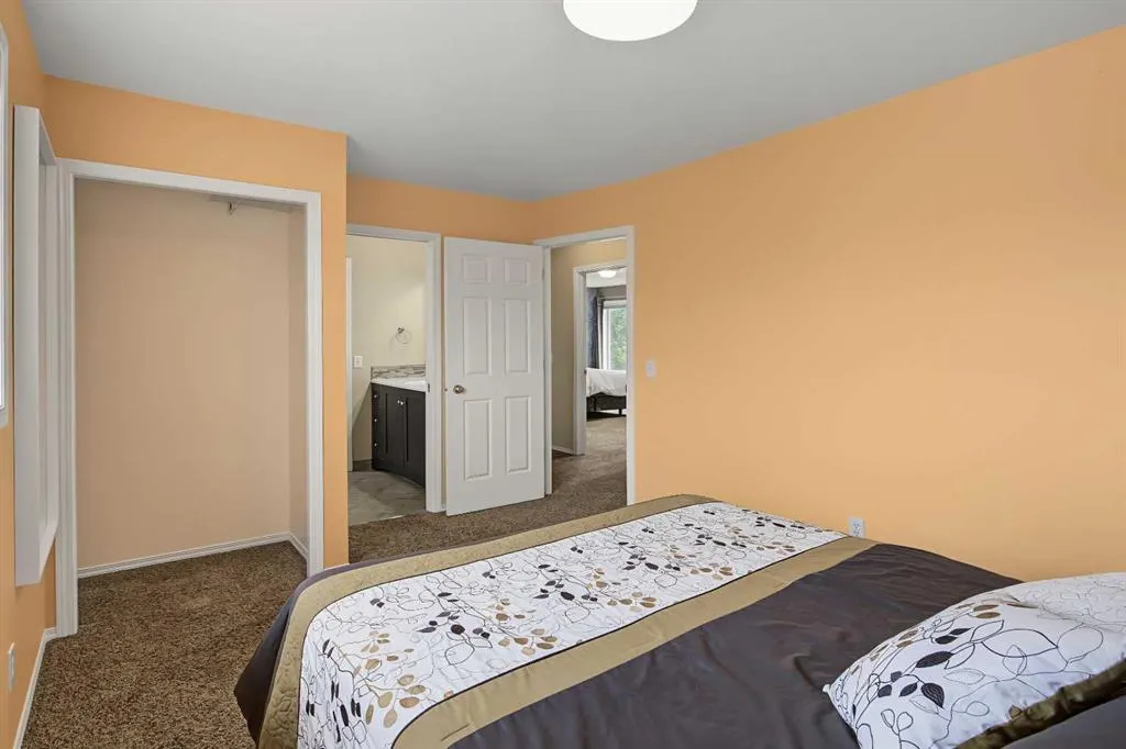 21 Edgebrook Park NW