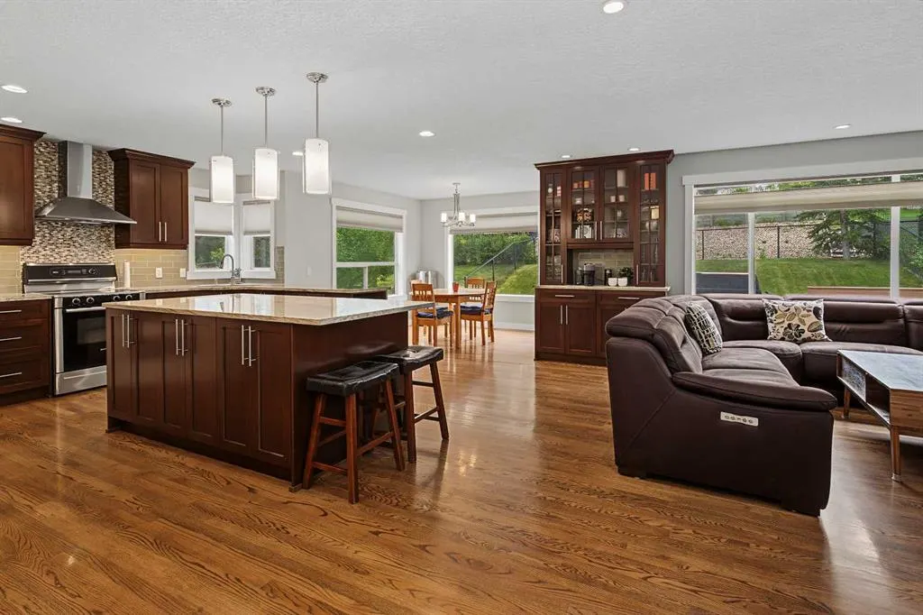 21 Edgebrook Park NW