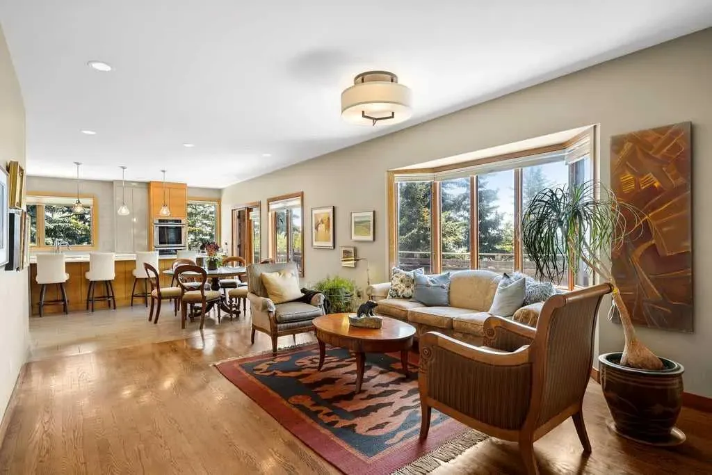 19 Westbluff Place