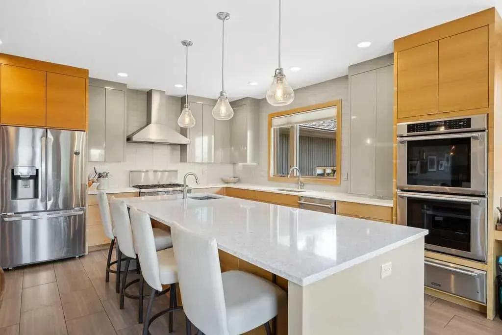19 Westbluff Place
