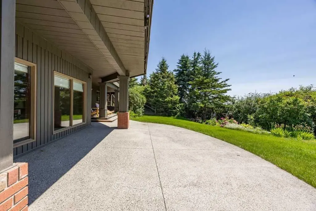 19 Westbluff Place