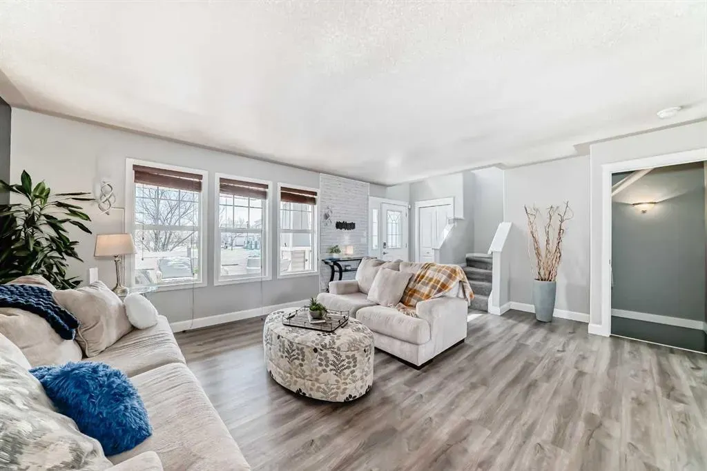 22 Moe Avenue NW