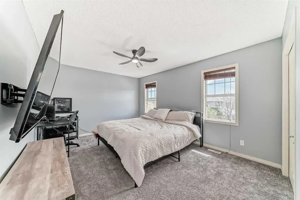 22 Moe Avenue NW