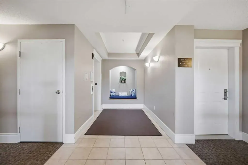 1010 Arbour Lake Road NW #3137