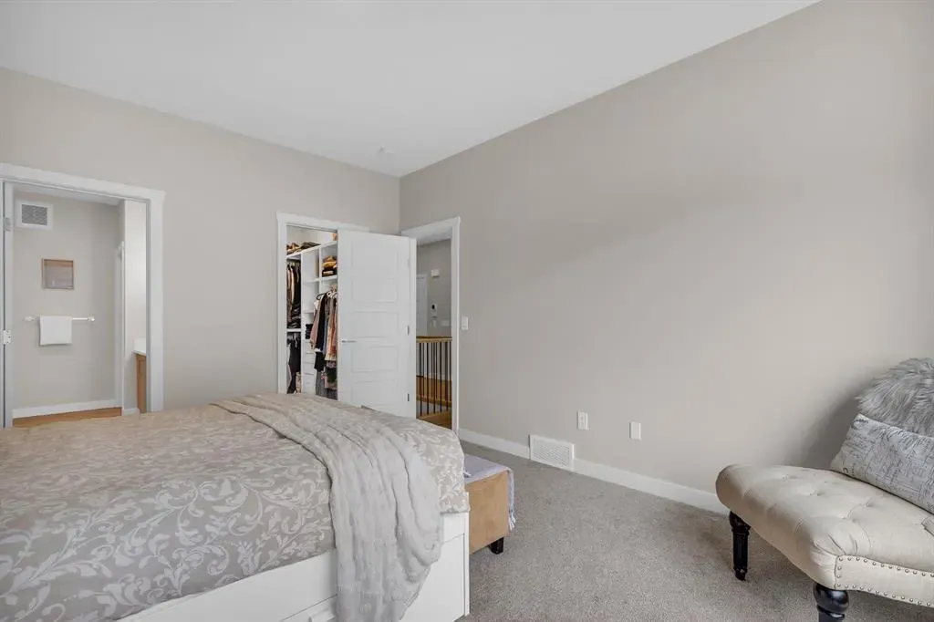 315 Monterey Place SE