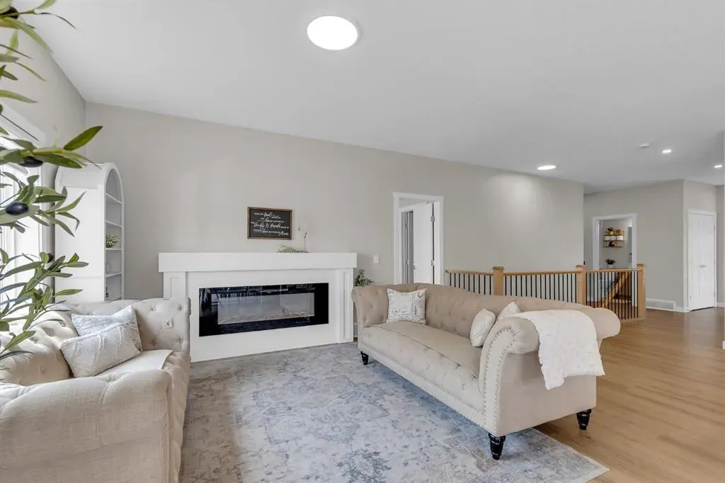 315 Monterey Place SE