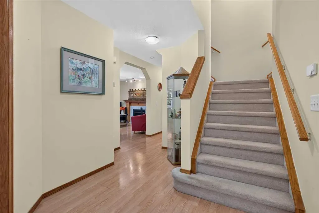 45 Arbour Crest Terrace NW