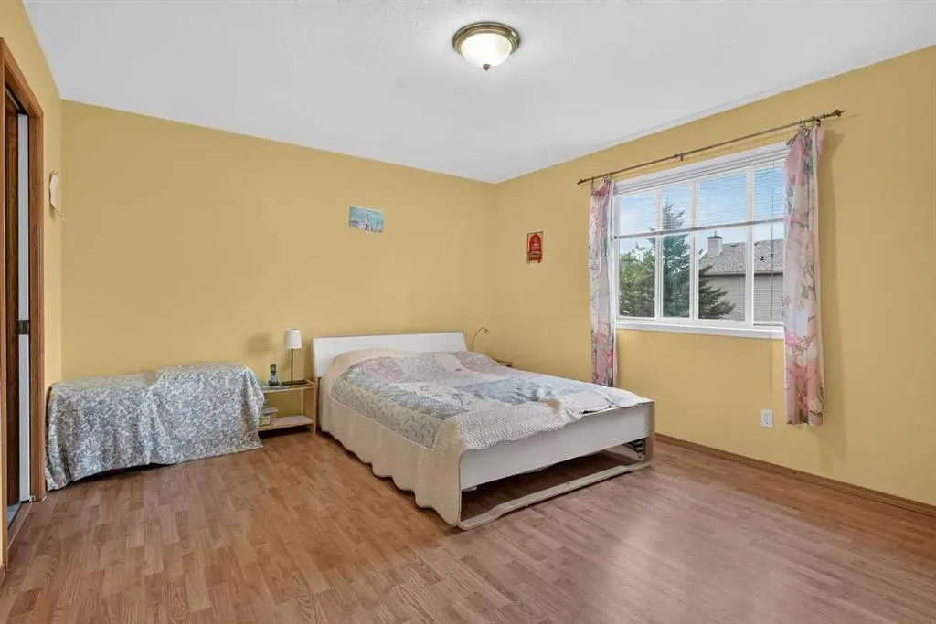45 Arbour Crest Terrace NW