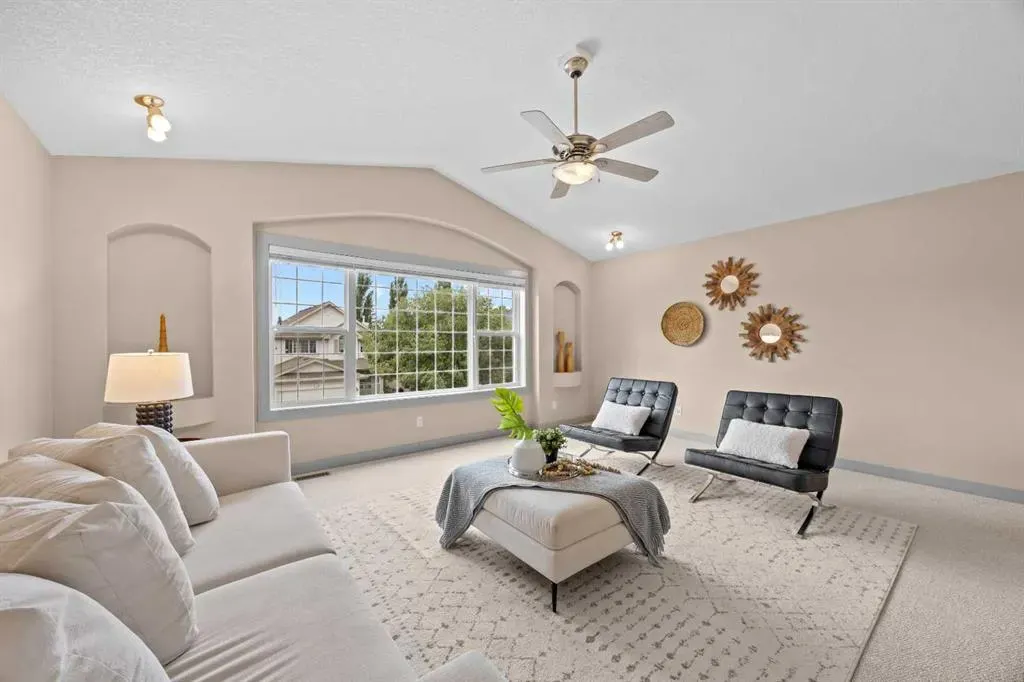 139 Tuscany Ridge Close NW