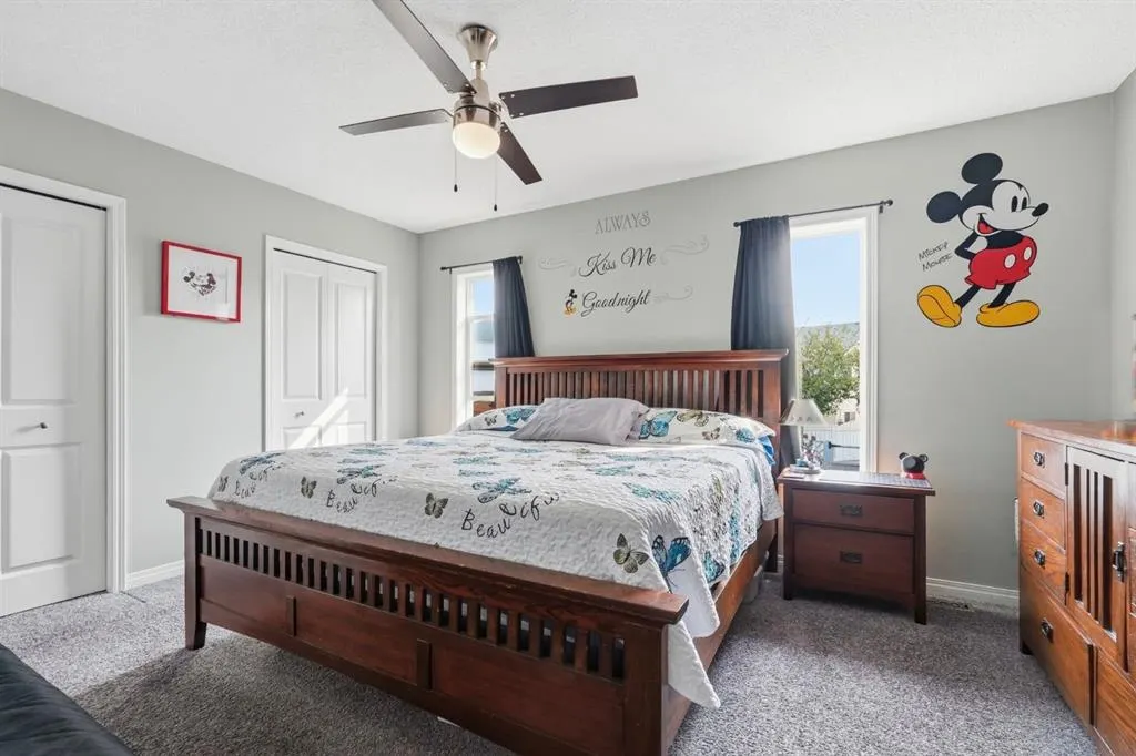 76 Crystalridge Crescent