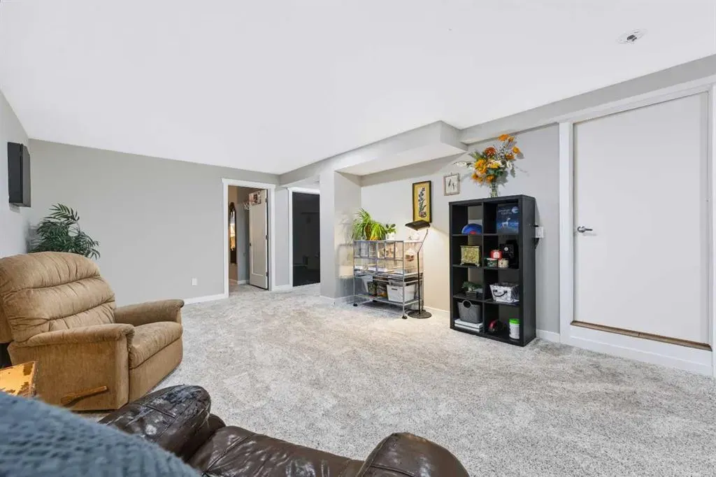 75 Manyhorses Drive