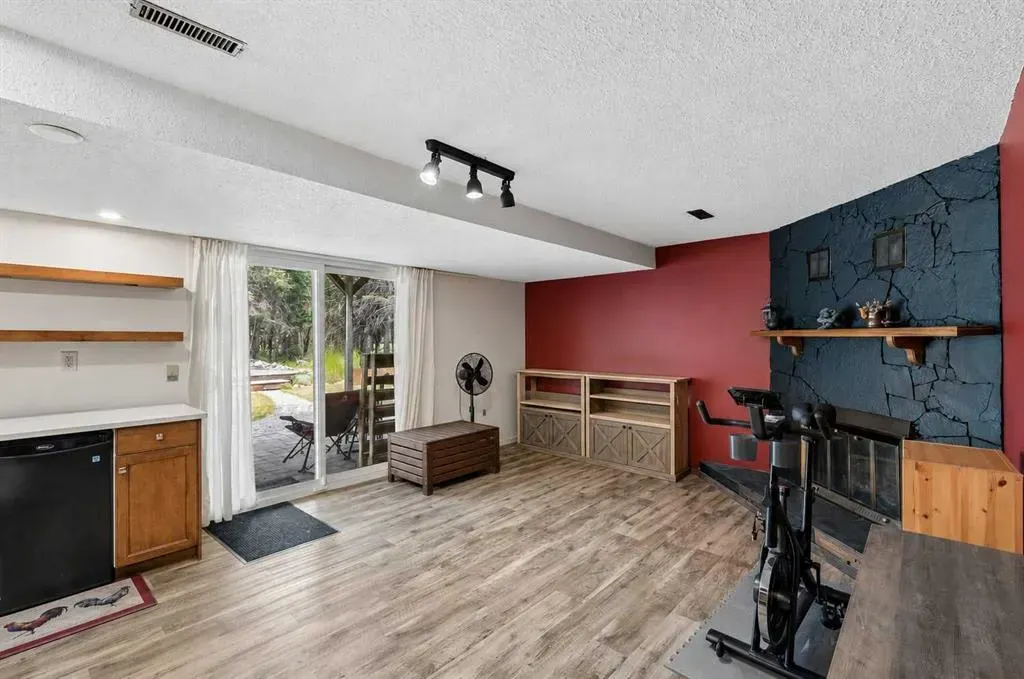 73 Wolf Drive