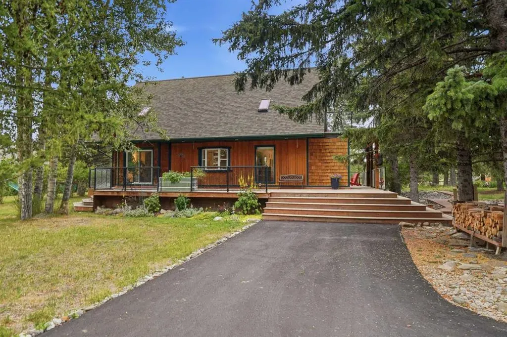 725 Calkins Place
