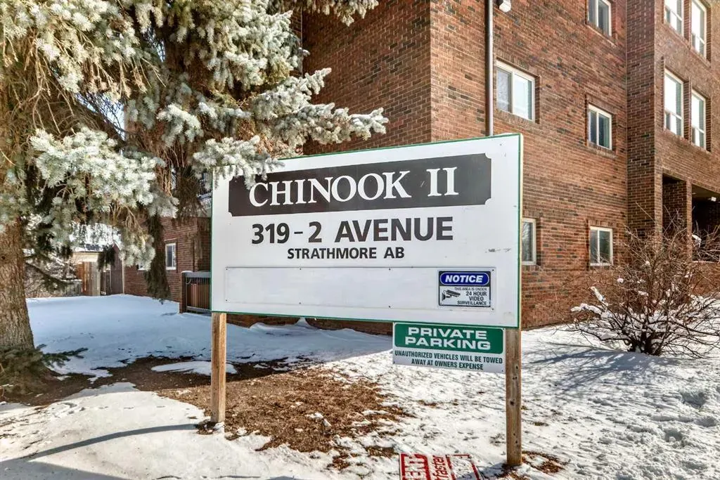 319 2 Avenue #402
