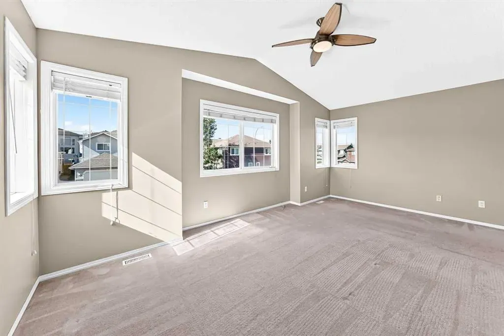 16 Royal Birch Rise NW