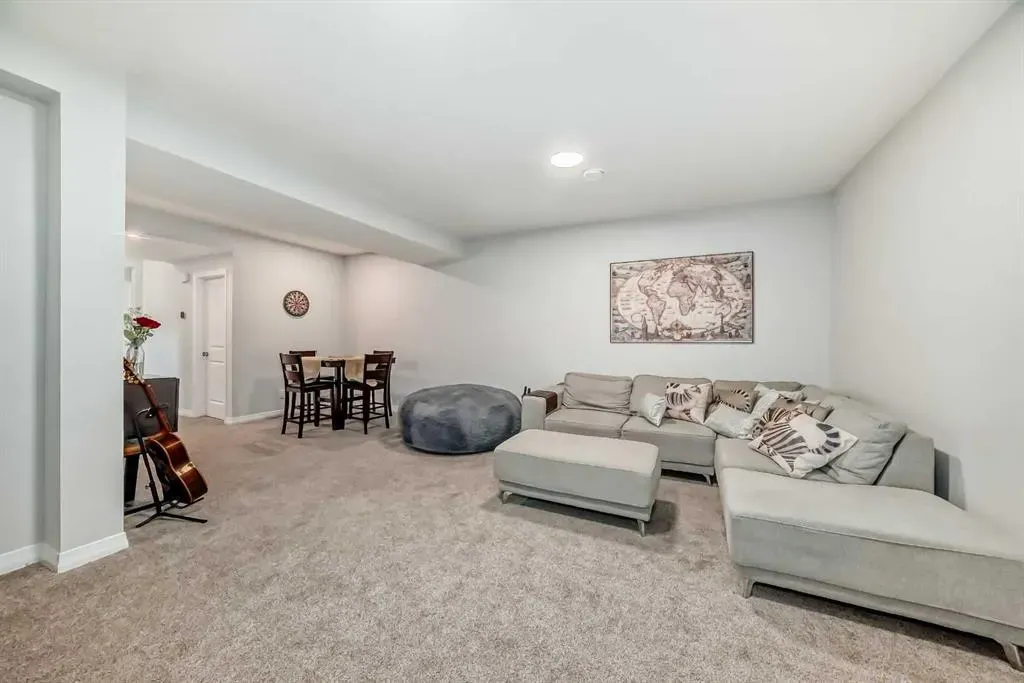 1941 Mahogany Boulevard SE