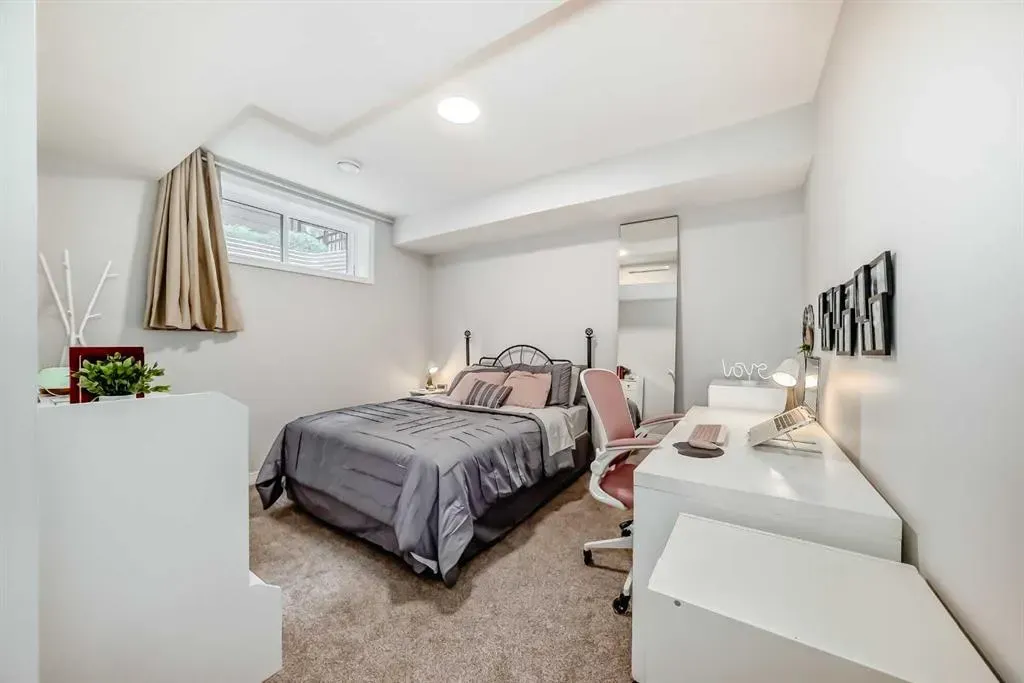 1941 Mahogany Boulevard SE