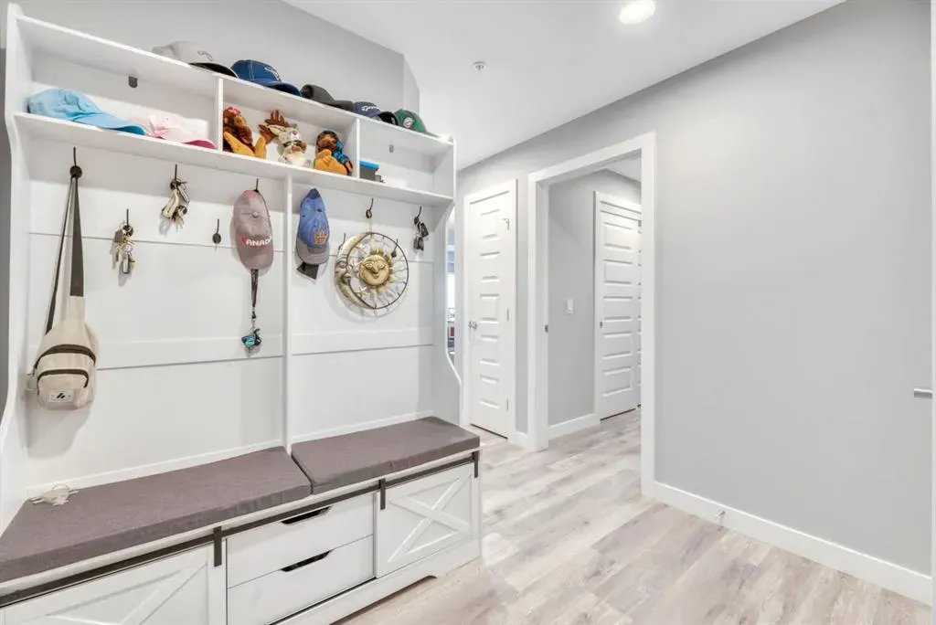 404 1 Avenue SE #407