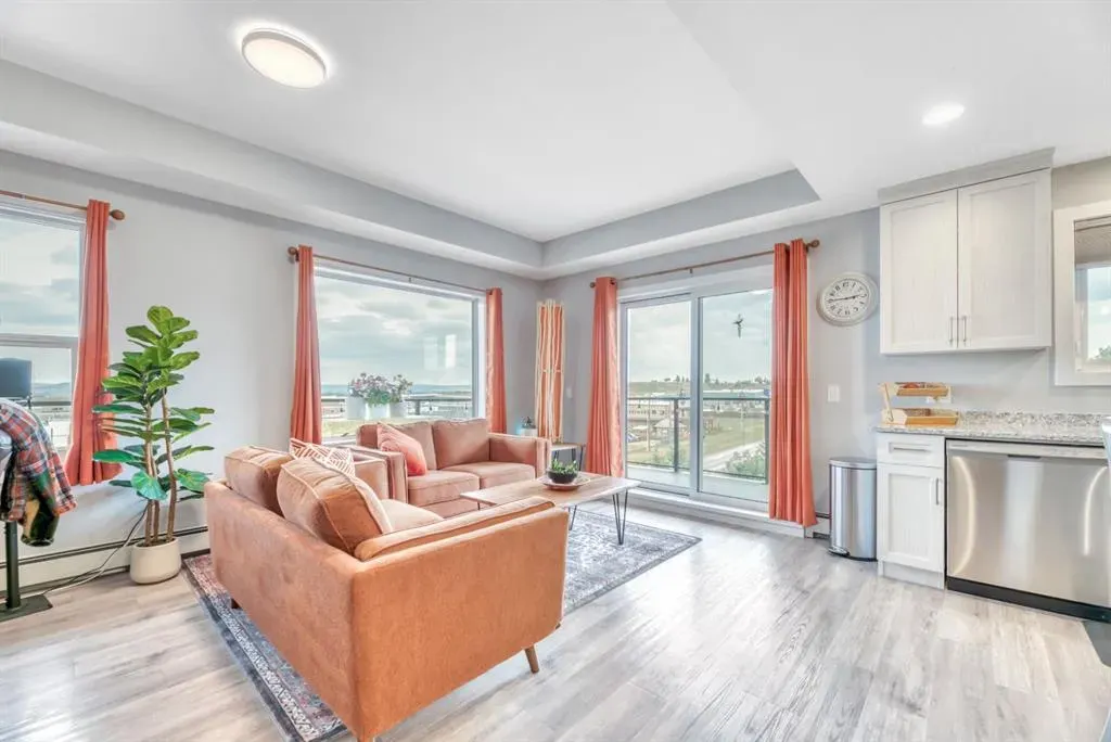 404 1 Avenue SE #407