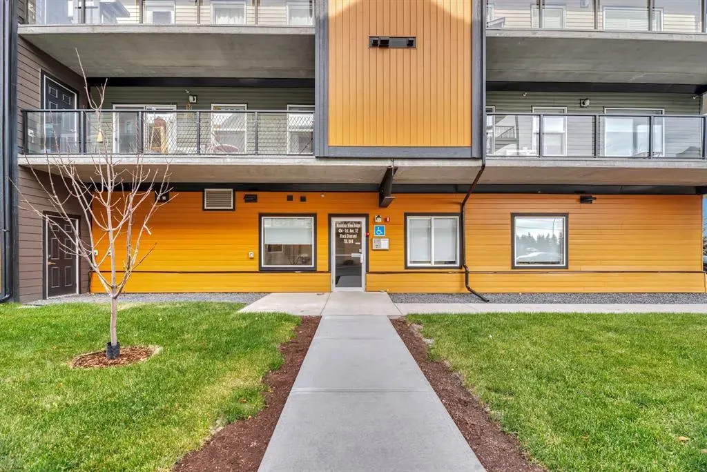404 1 Avenue SE #407