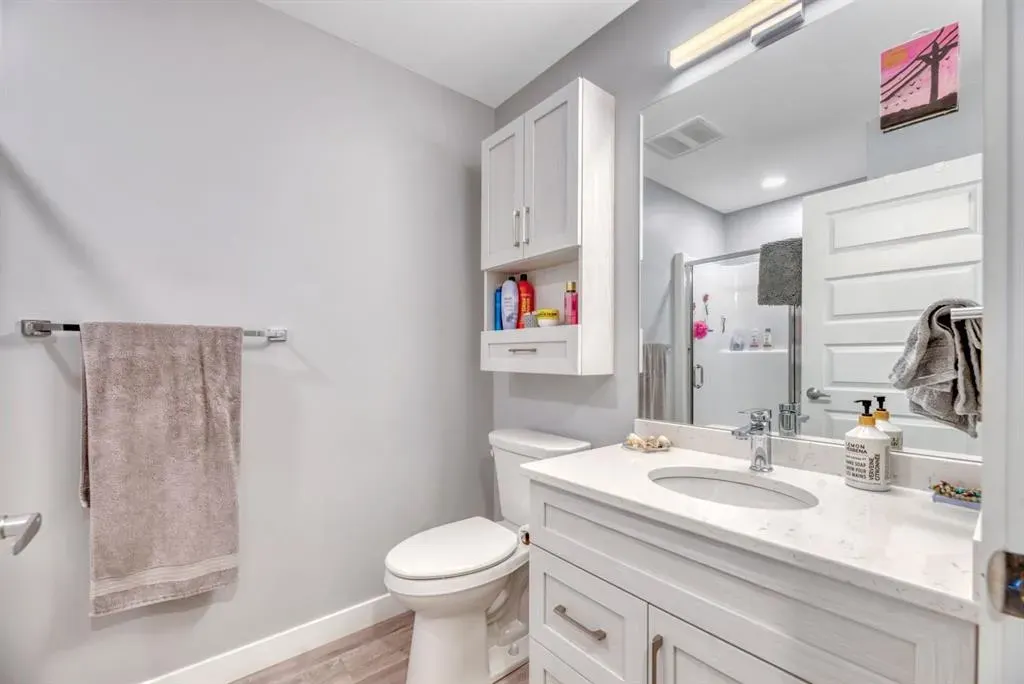 404 1 Avenue SE #407