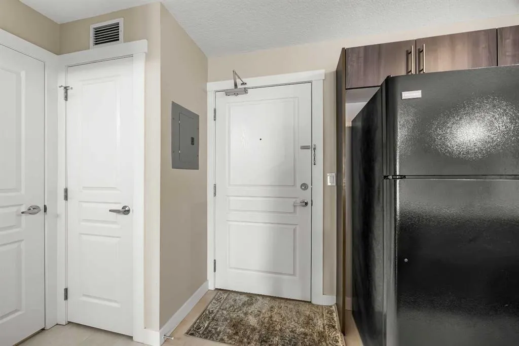 2300 Evanston Square NW #212