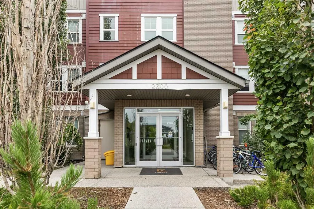 2300 Evanston Square NW #212