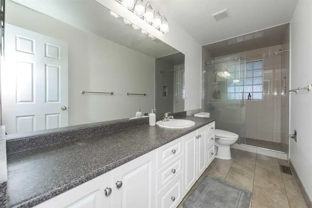 233239 Glenmore View Road