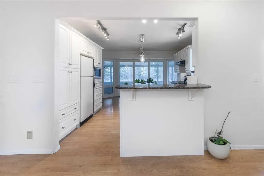 233239 Glenmore View Road