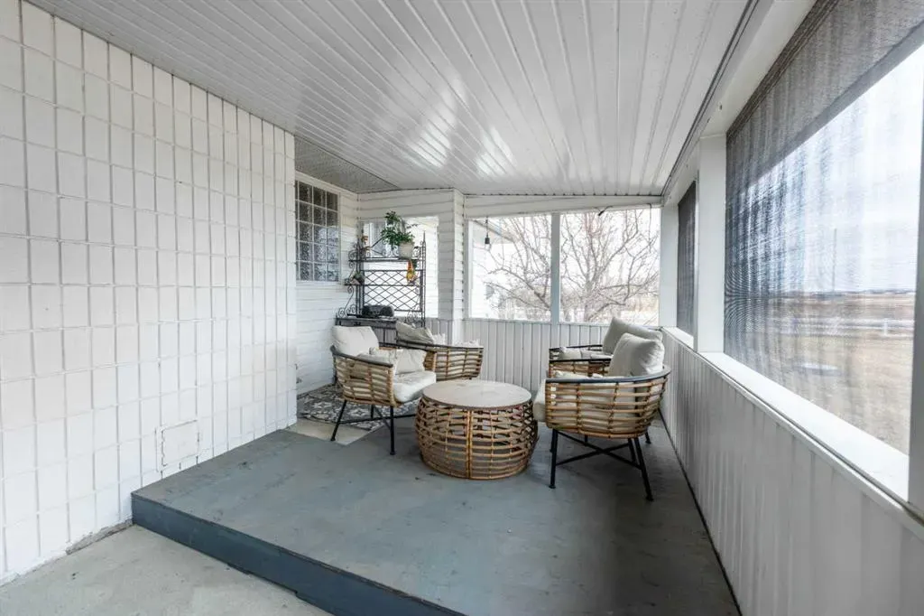 233239 Glenmore View Road