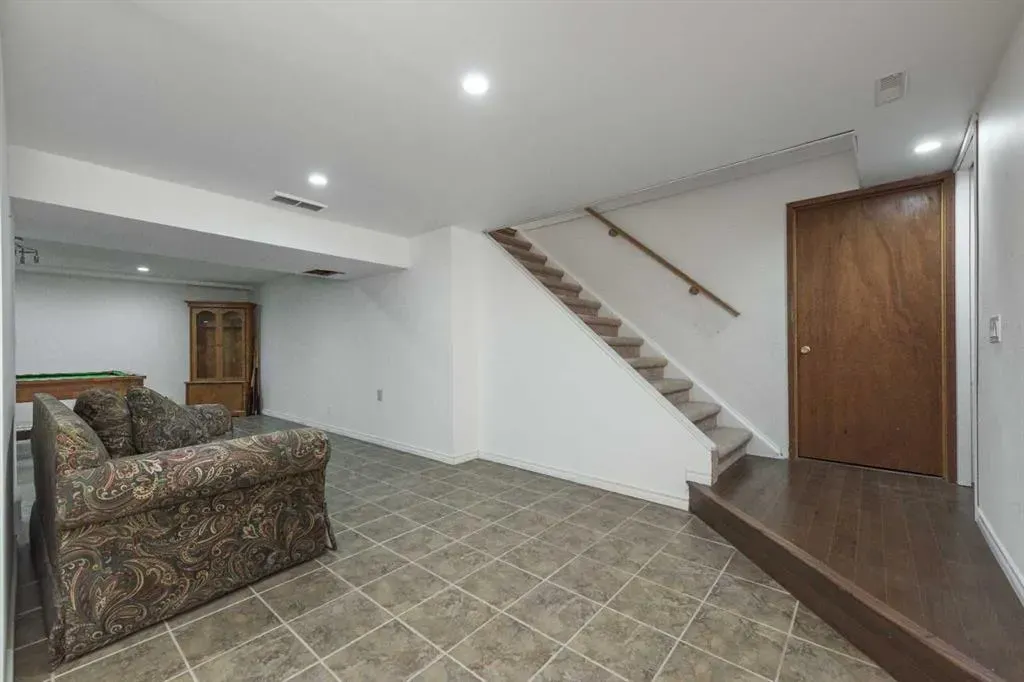 233239 Glenmore View Road