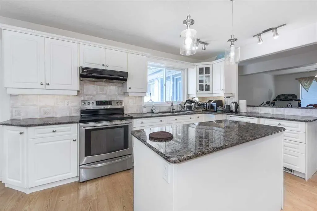 233239 Glenmore View Road