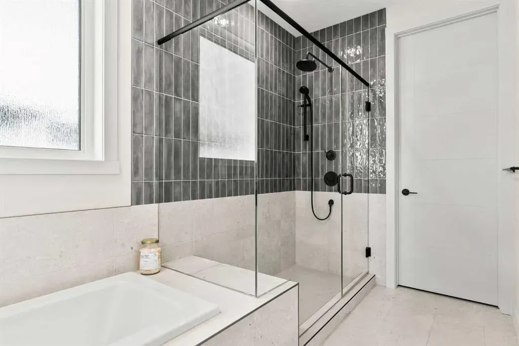 4 Westmount Point