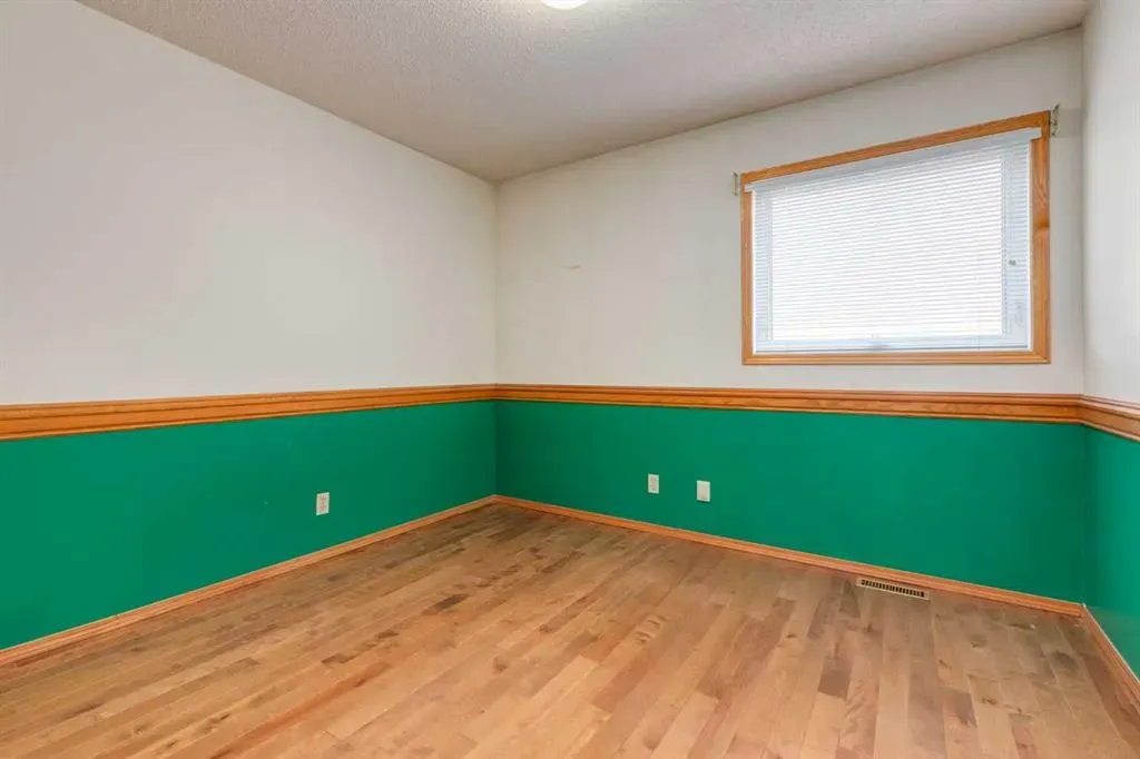 183 Edgevalley Circle NW
