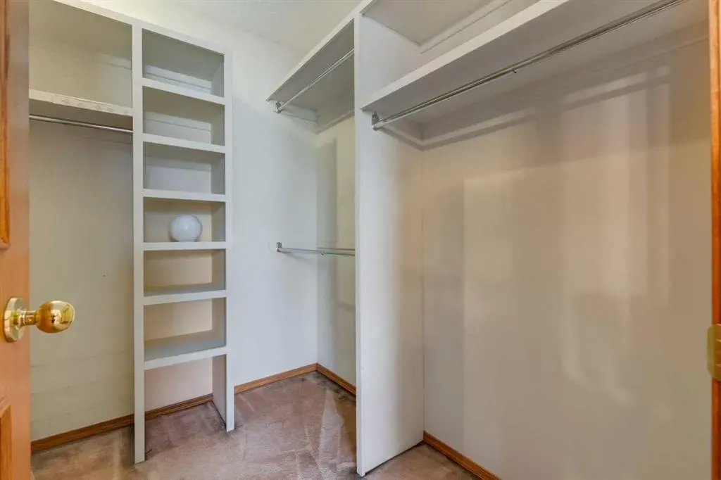183 Edgevalley Circle NW
