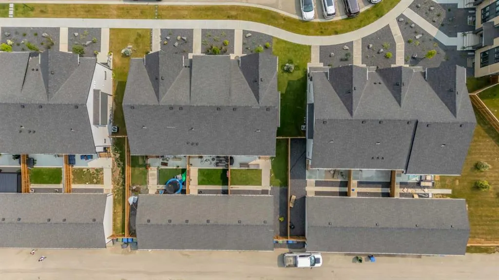 858 Harmony Parade