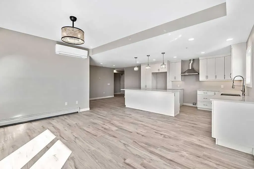 101 Willowridge Drive #408
