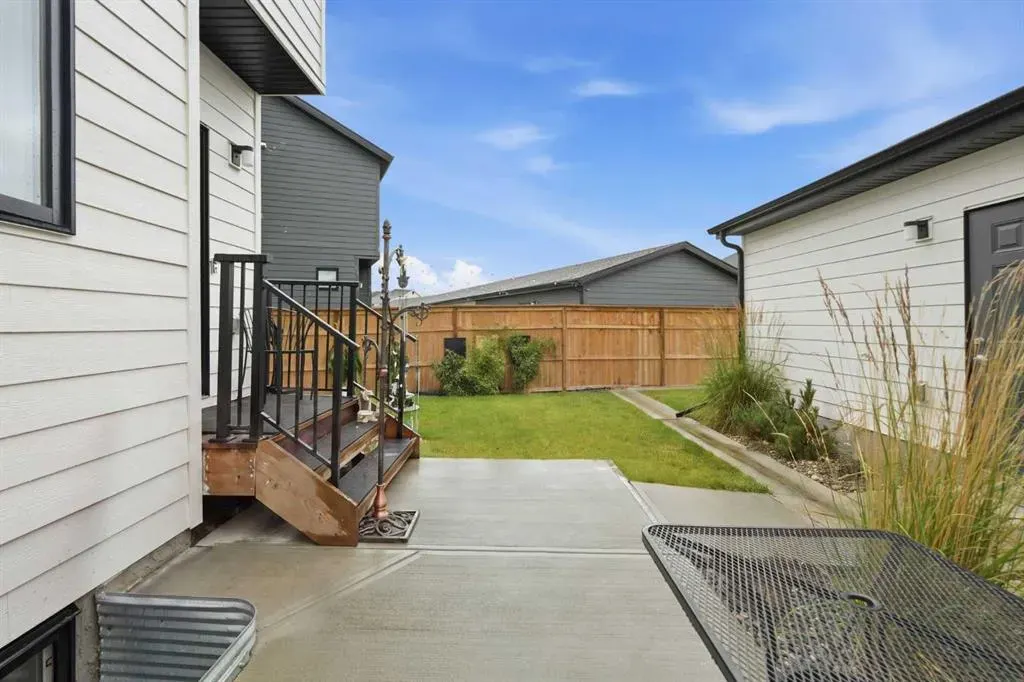 1074 Harmony Parade
