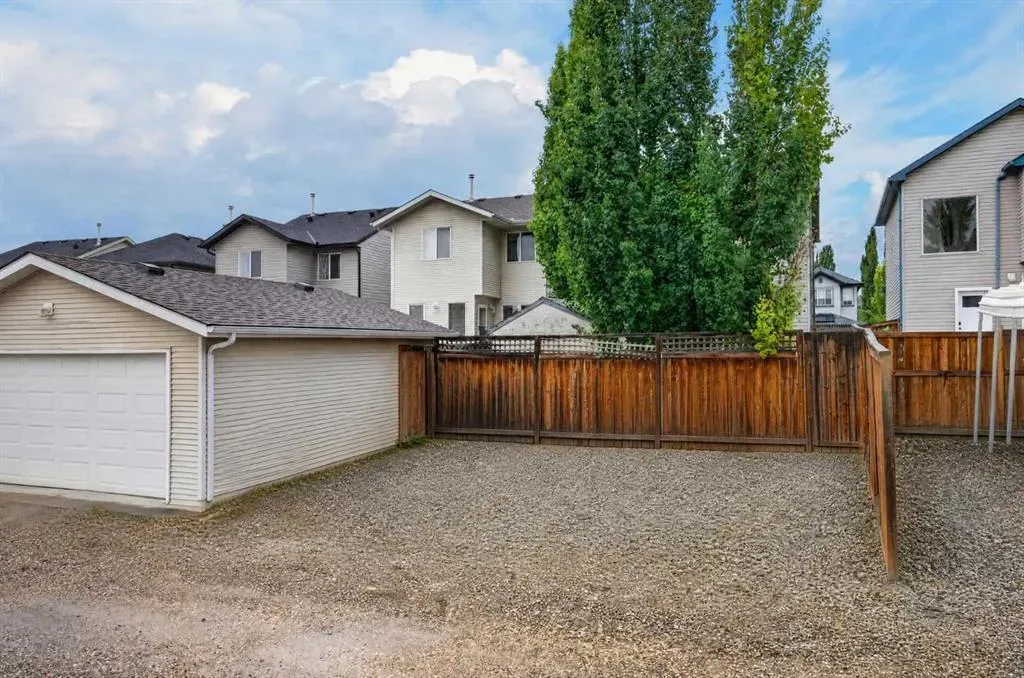 437 Tuscany Drive NW