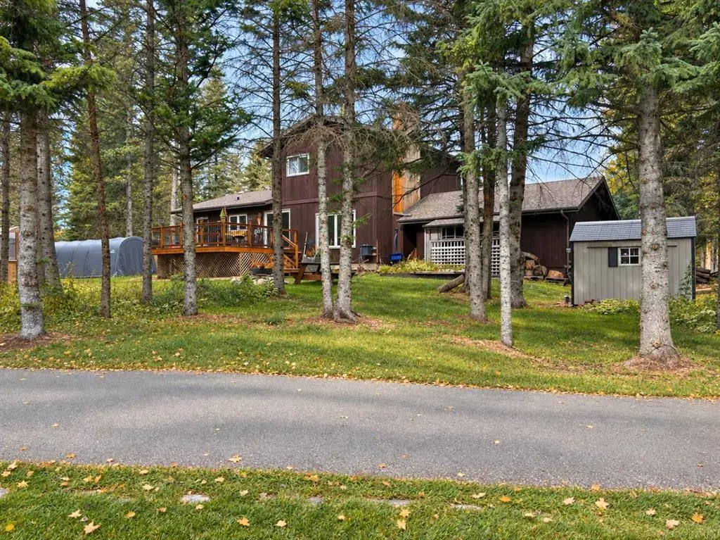 94 Redwood Meadows Drive