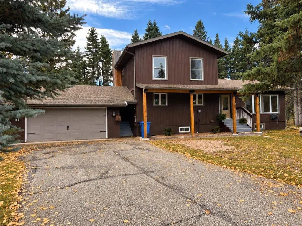 94 Redwood Meadows Drive